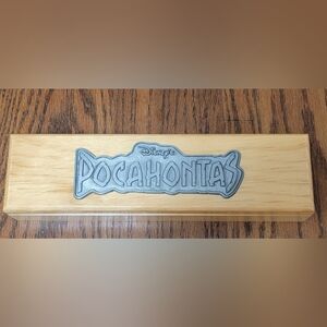 Disney's Pocahontas Wooden Plaque - Gray